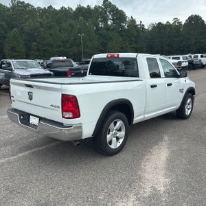 صورة 8 لـ 2024 RAM 1500 CLASSIC SLT