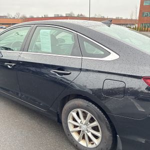 HYUNDAI SONATA SE - 4