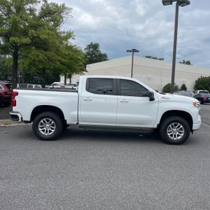 صورة 10 لـ 2023 Chevrolet SILVERADO 1500 RST