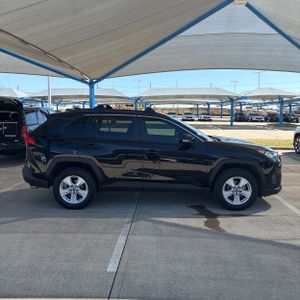 2019 Toyota RAV4 XLE 照片 10