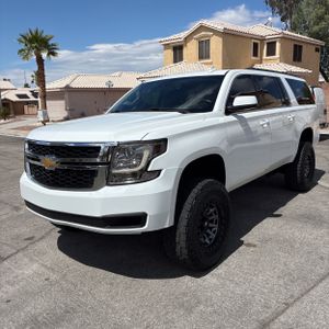 CHEVROLET SUBURBAN LT - 1