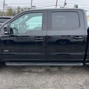 FORD F-150 LARIAT - 3