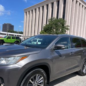 2018 Toyota HIGHLANDER XLE 照片 2