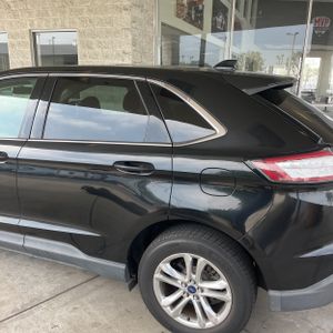 FORD EDGE SEL - 6