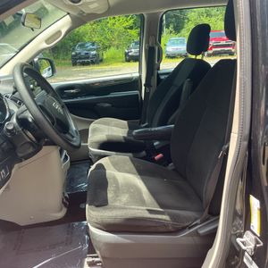 2015 Dodge GRAND CARAVAN AMERICAN VALUE PKG — миниатюра 27