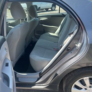 2013 Toyota COROLLA LE — миниатюра 34