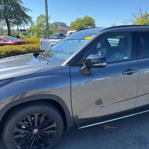 TOYOTA HIGHLANDER XSE - 2