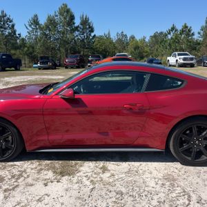 FORD MUSTANG ECOBOOST - 4