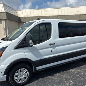 FORD TRANSIT-350 PASSENGER V. XLT - 2