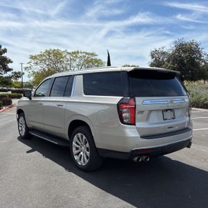 CHEVROLET SUBURBAN PREMIER - 5