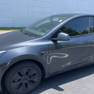 TESLA MODEL Y LONG RANGE - 2