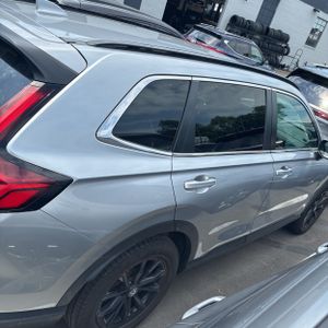 صورة 9 لـ 2024 Honda CR-V HYBRID SPORT-L