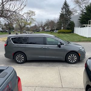CHRYSLER PACIFICA HYBRID SELECT - 10