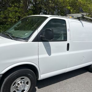 CHEVROLET EXPRESS 2500 - 2