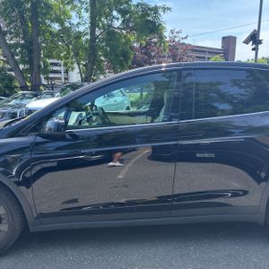 TESLA MODEL X PLAID - 4
