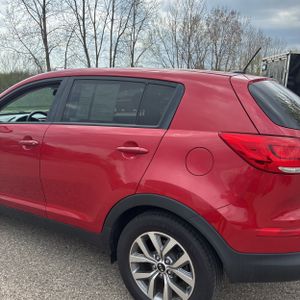 KIA SPORTAGE LX - 6