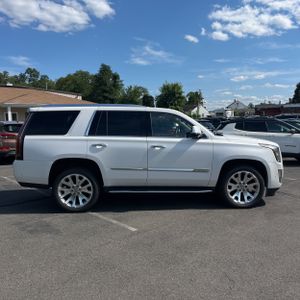 صورة 10 لـ 2019 Cadillac ESCALADE LUXURY