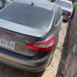 FORD FOCUS TITANIUM - 8