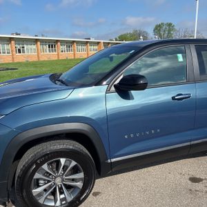 CHEVROLET EQUINOX LT - 2