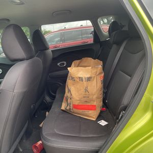 صورة 30 لـ 2015 KIA SOUL BASE