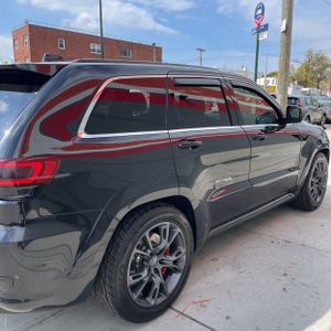 JEEP GRAND CHEROKEE SRT - 9