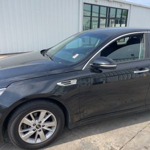 KIA OPTIMA LX - 2
