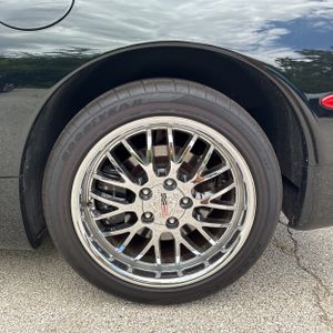 2002 Chevrolet CORVETTE BASE — миниатюра 18