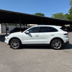 PORSCHE CAYENNE PLATINUM EDITION - 3