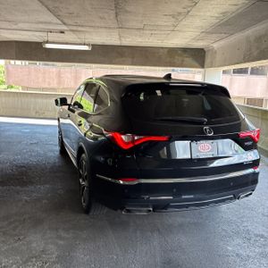 صورة 5 لـ 2023 Acura MDX SH-AWD W/TECH