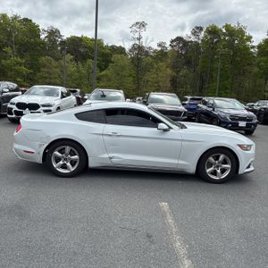 FORD MUSTANG V6 - 10