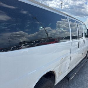 CHEVROLET EXPRESS LS 3500 - 9