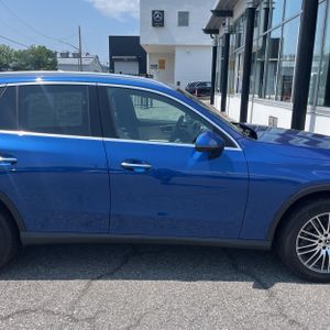 2026 Mercedes-BENZ GLC — миниатюра 11