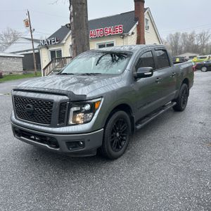 Nissan Titan SV - 1
