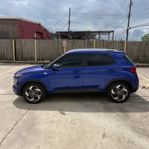 HYUNDAI VENUE LIMITED - 3