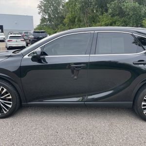 صورة 4 لـ 2023 Lexus RX 350 PREMIUM+