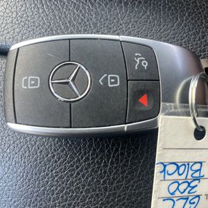 2020 Mercedes-BENZ GLC thumbnail 53