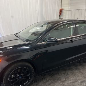 FORD FUSION SE - 2