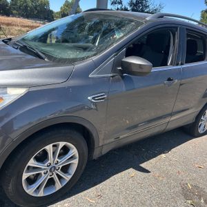 2018 FORD ESCAPE SE — фото 2