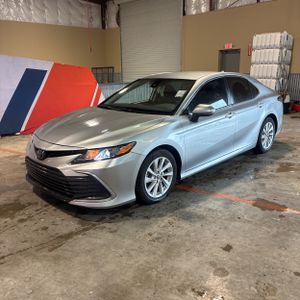 TOYOTA CAMRY - 1