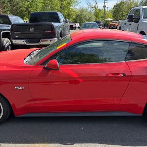 FORD MUSTANG GT PREMIUM - 4