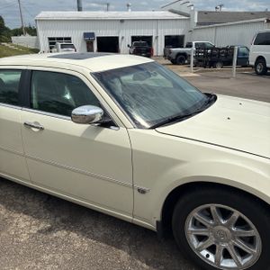صورة مصغرة 13 لـ 2005 Chrysler 300 C