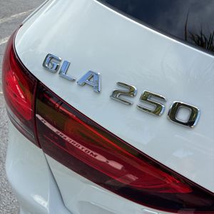 2021 Mercedes-BENZ GLA — миниатюра 23