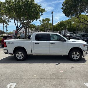 صورة 10 لـ 2025 RAM 1500 LONE STAR