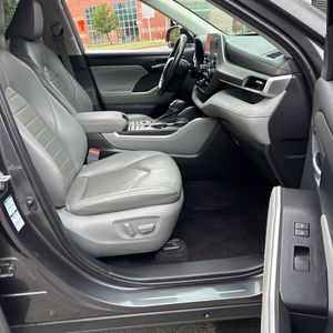 صورة مصغرة 33 لـ 2021 Toyota HIGHLANDER XLE