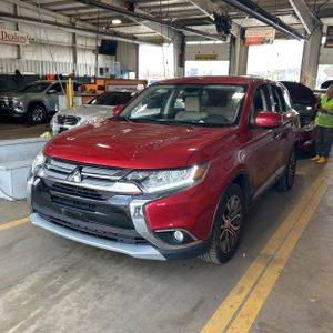 MITSUBISHI OUTLANDER SE - 3
