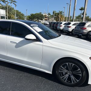 صورة مصغرة 13 لـ 2024 Mercedes-BENZ E 350