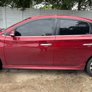 NISSAN SENTRA SR TURBO - 4