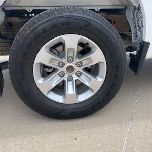 2019 Chevrolet SILVERADO 1500 LT — миниатюра 19