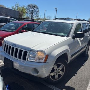 JEEP GRAND CHEROKEE LAREDO - 1