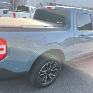 Ford Maverick Lariat - 9